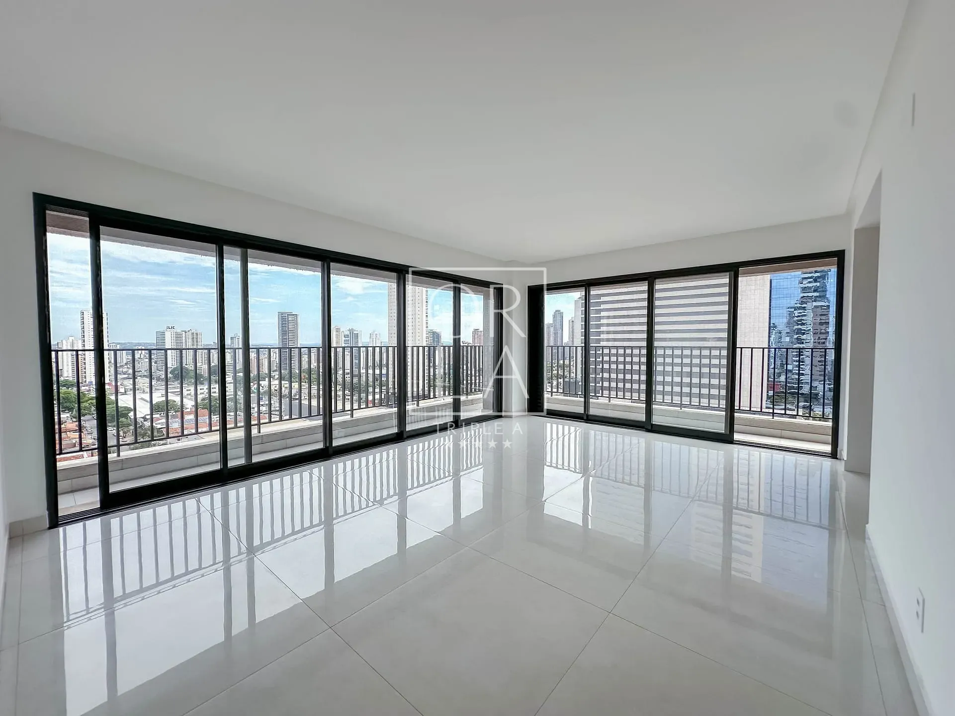 Apartamento à venda, Setor Bueno, Goiânia, GO