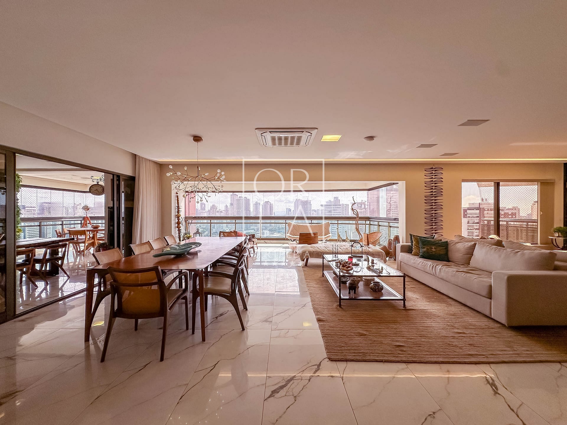 Apartamento à venda, Setor Bueno, Goiânia, GO