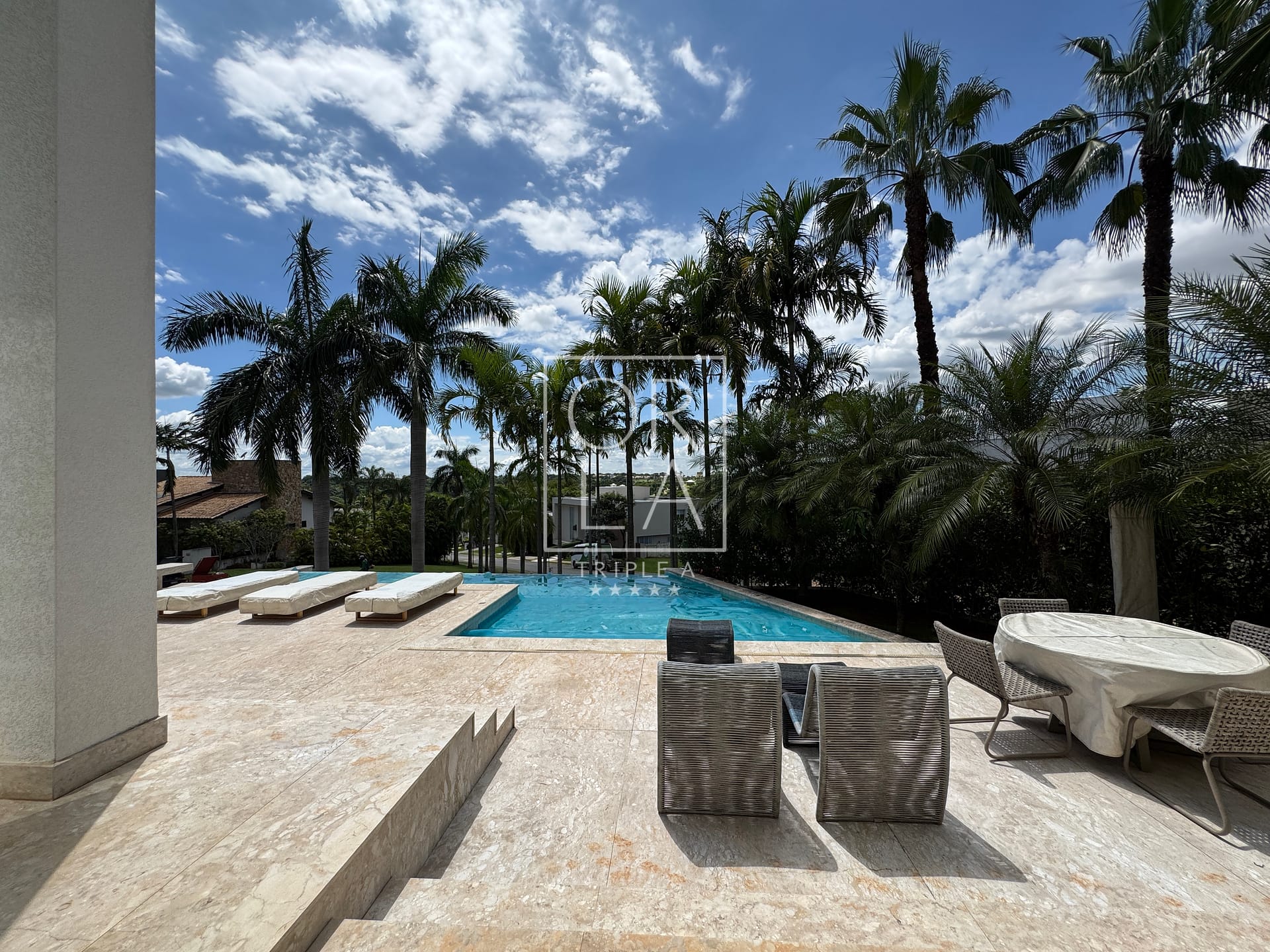 Casa em Condomínio, Alphaville Ipês, Goiânia, GO.