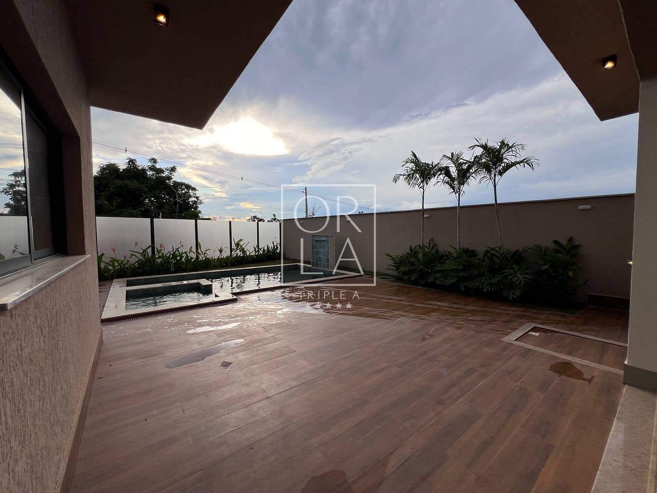 Sobrado de 3 suítes à venda, Jardins Porto, Senador Canedo, GO