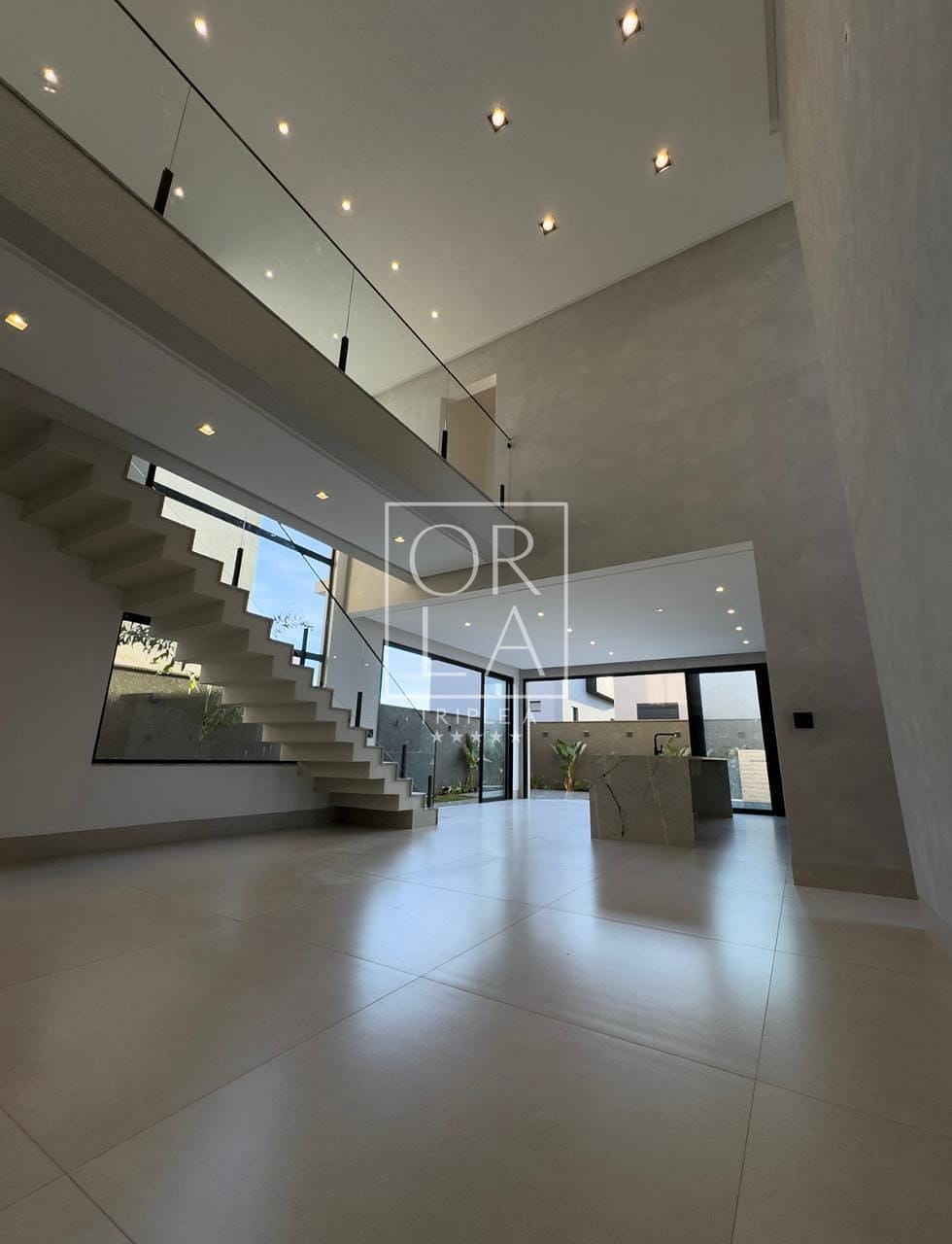 Sobrado à venda, Jardins Capri, Senador Canedo, GO