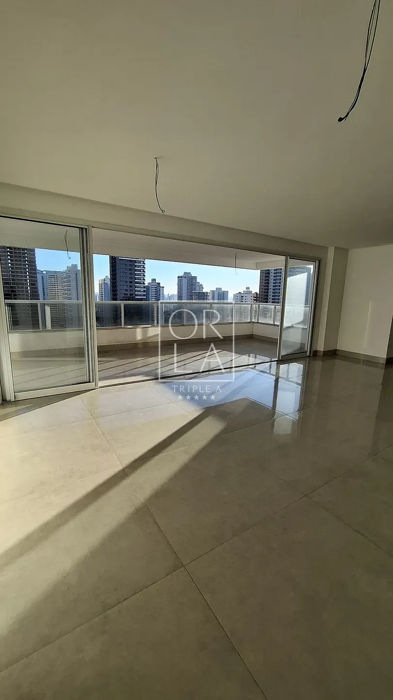 Apartamento com vista livre à venda no Setor Bueno